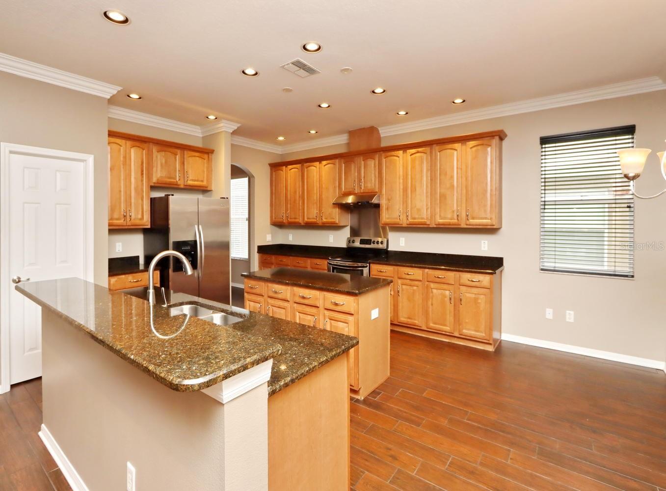 Image 18 of 36 For 13714 Artesa Bell Drive