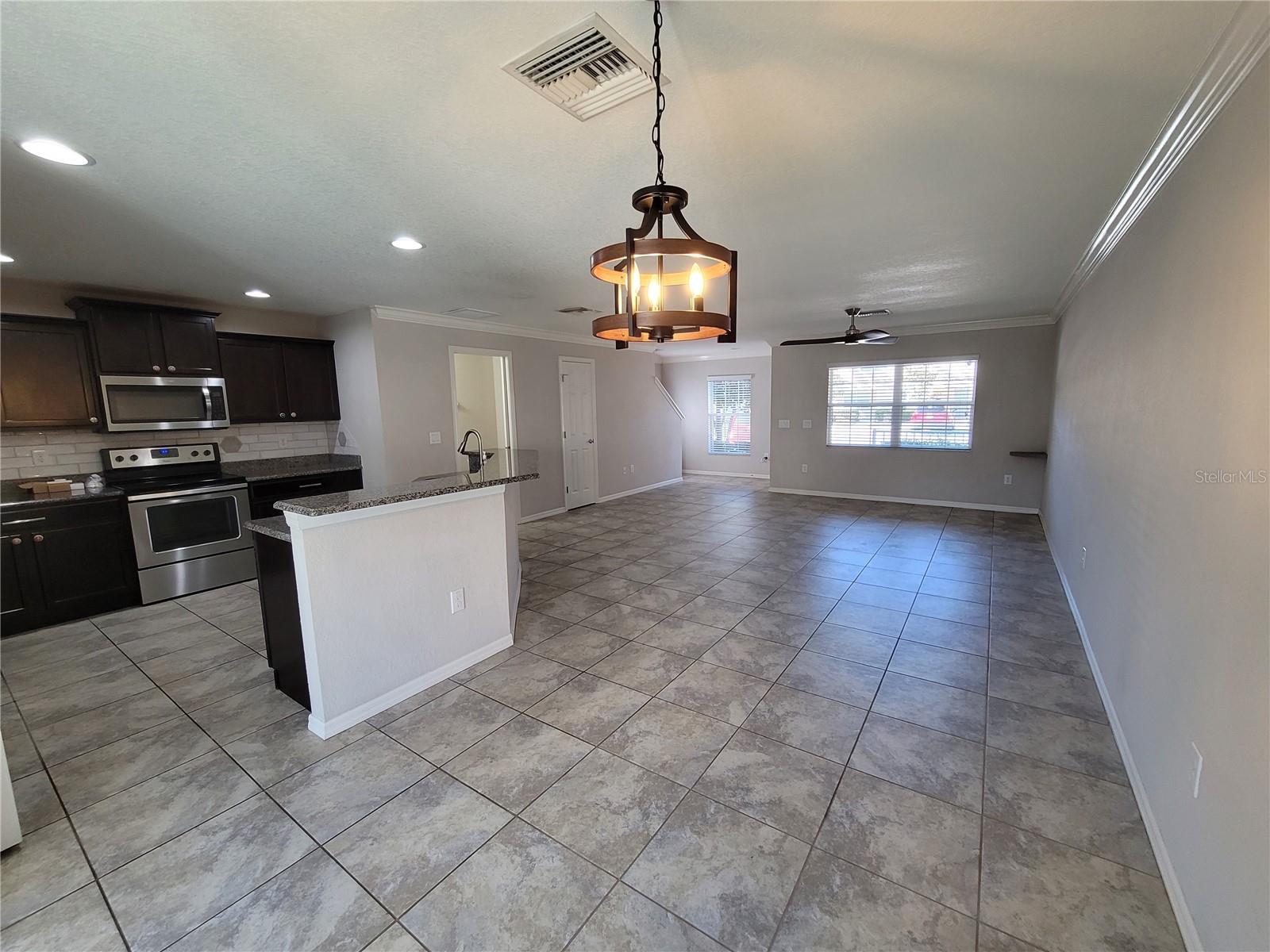 Image 6 of 30 For 27542 Desert Willow Way