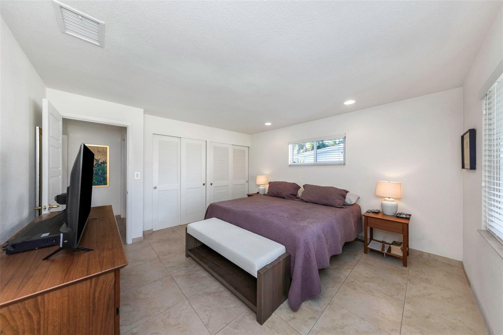 Image 23 of 75 For 6613 Flamingo Way S