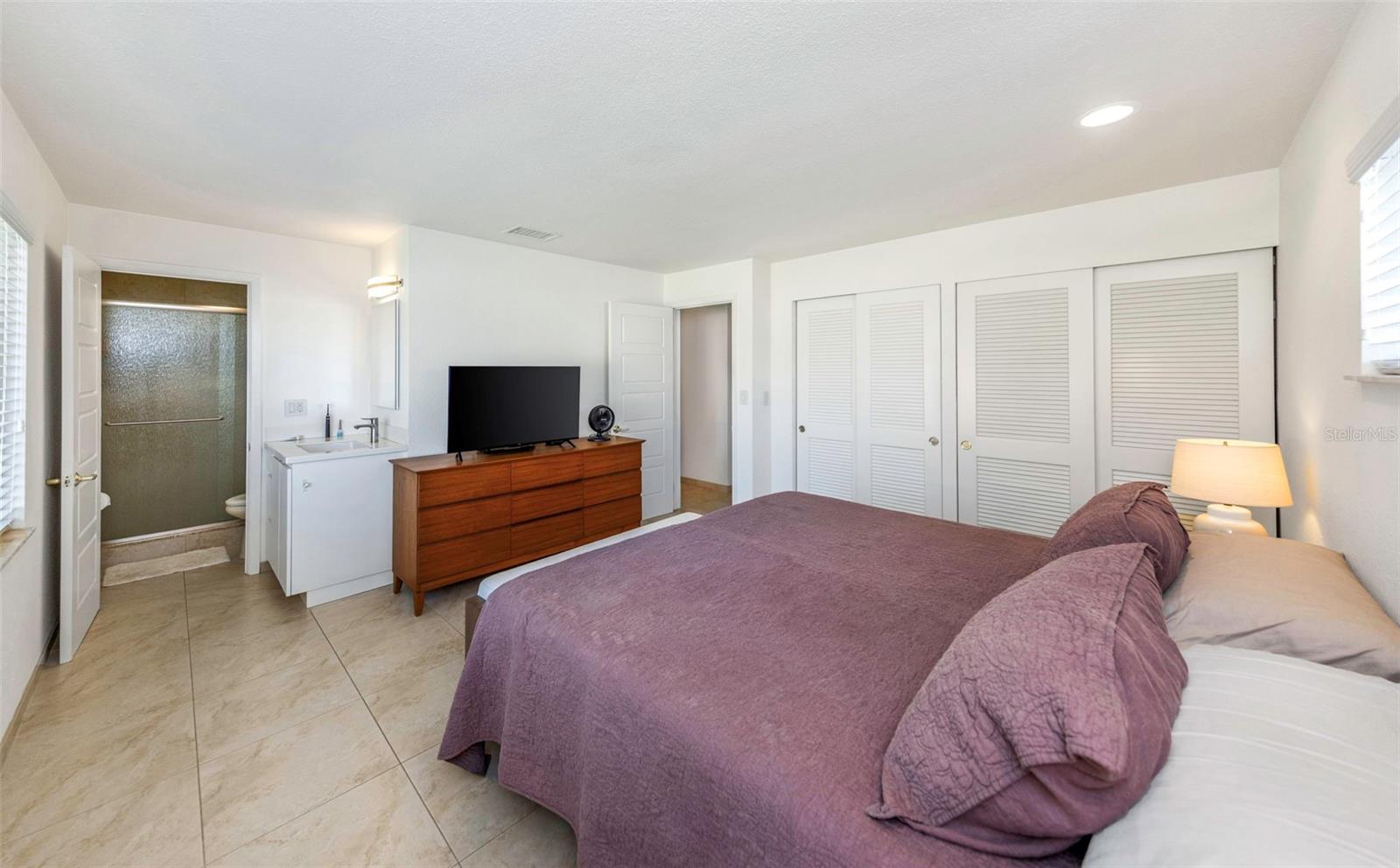 Image 25 of 75 For 6613 Flamingo Way S