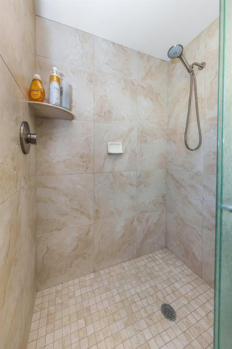 Image 29 of 75 For 6613 Flamingo Way S