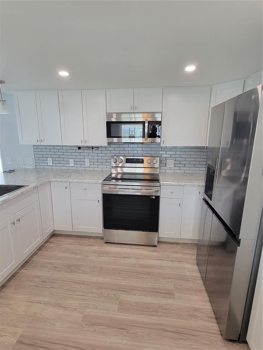 Image 13 of 21 For 10810 Tioga Drive