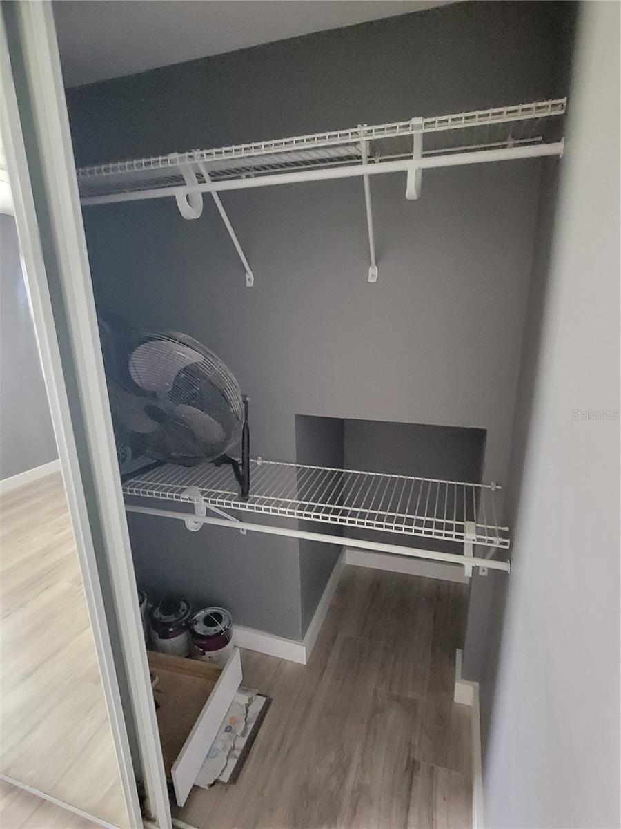 Image 16 of 21 For 10810 Tioga Drive