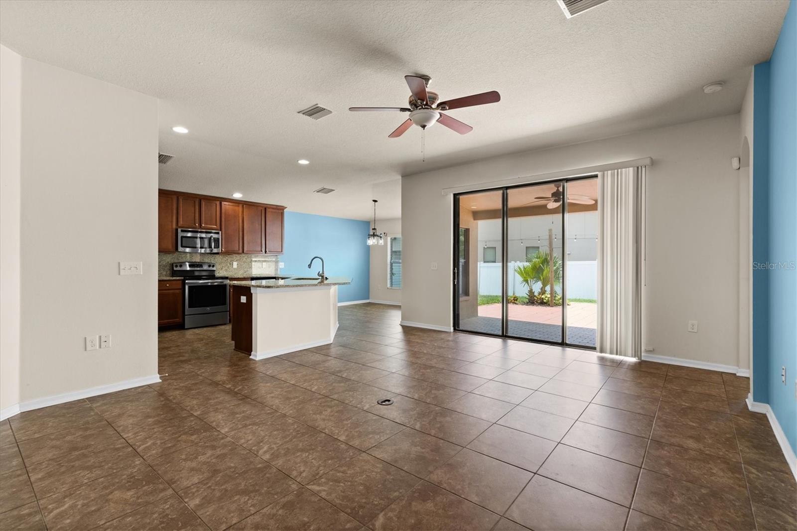 Image 13 of 53 For 6539 Boulder Run Loop