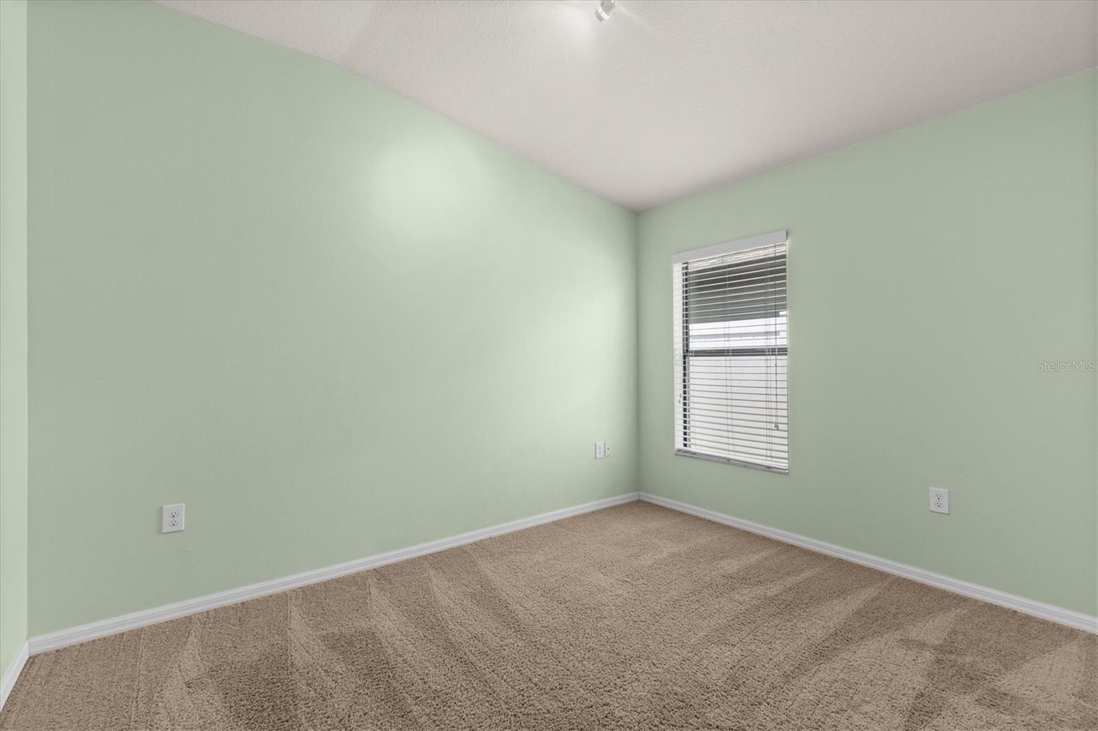 Image 34 of 53 For 6539 Boulder Run Loop