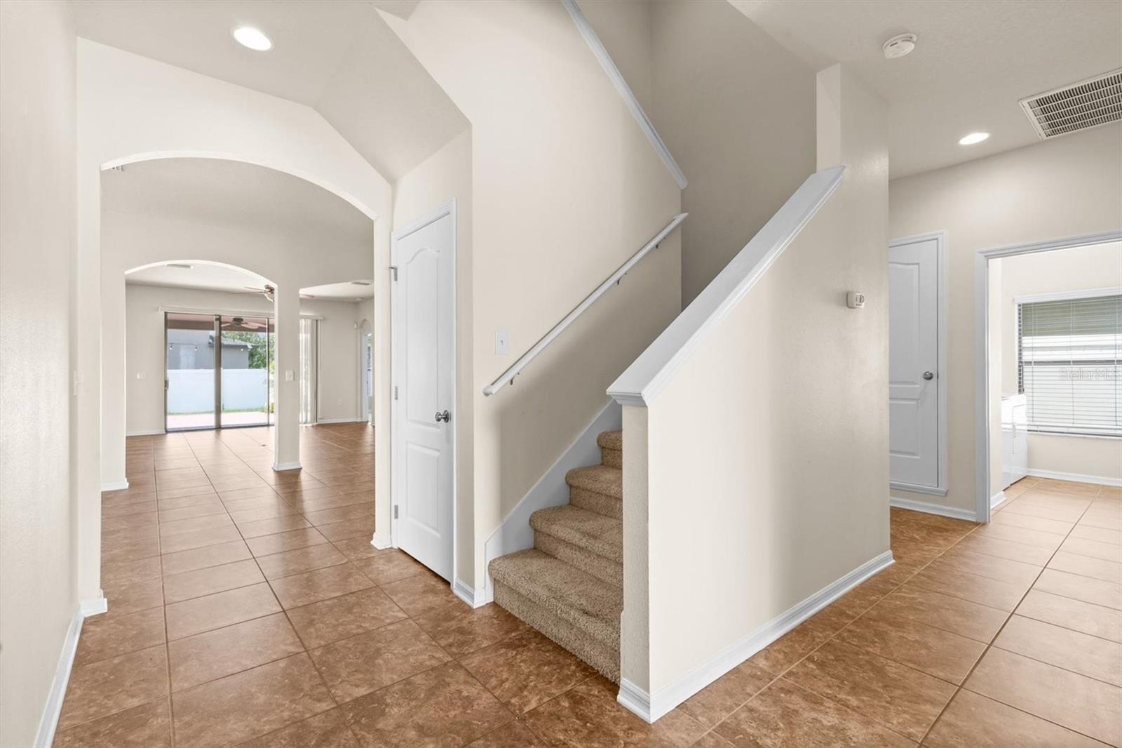 Image 7 of 53 For 6539 Boulder Run Loop