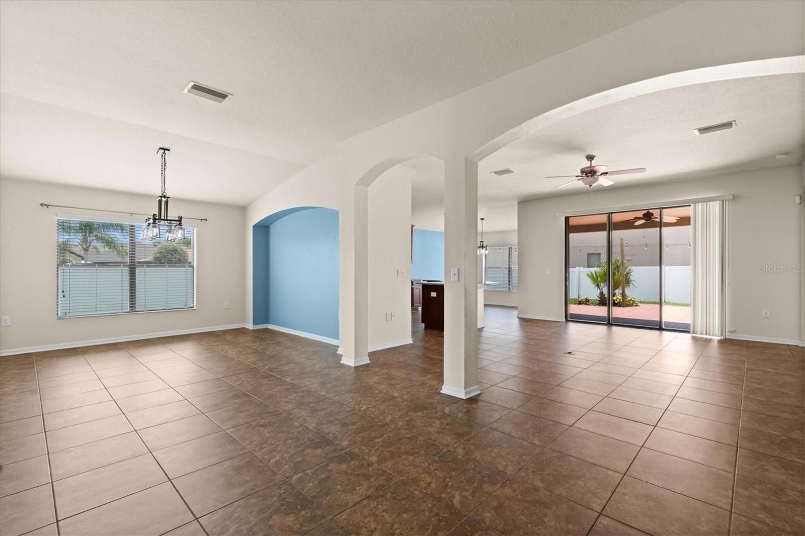 Image 8 of 53 For 6539 Boulder Run Loop