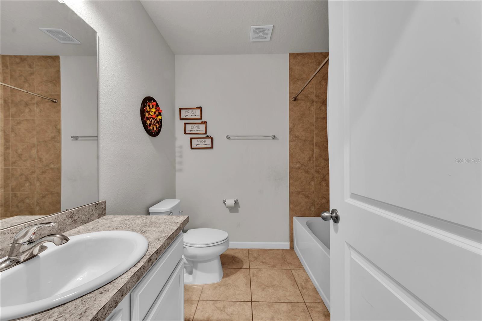 Image 11 of 26 For 18276 Turning Leaf Circle