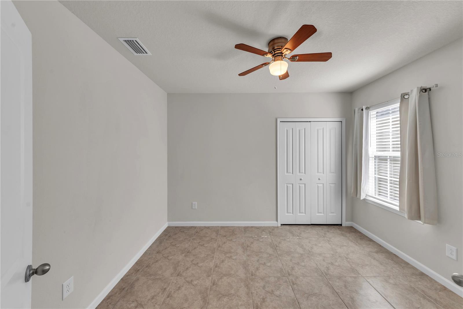 Image 12 of 26 For 18276 Turning Leaf Circle