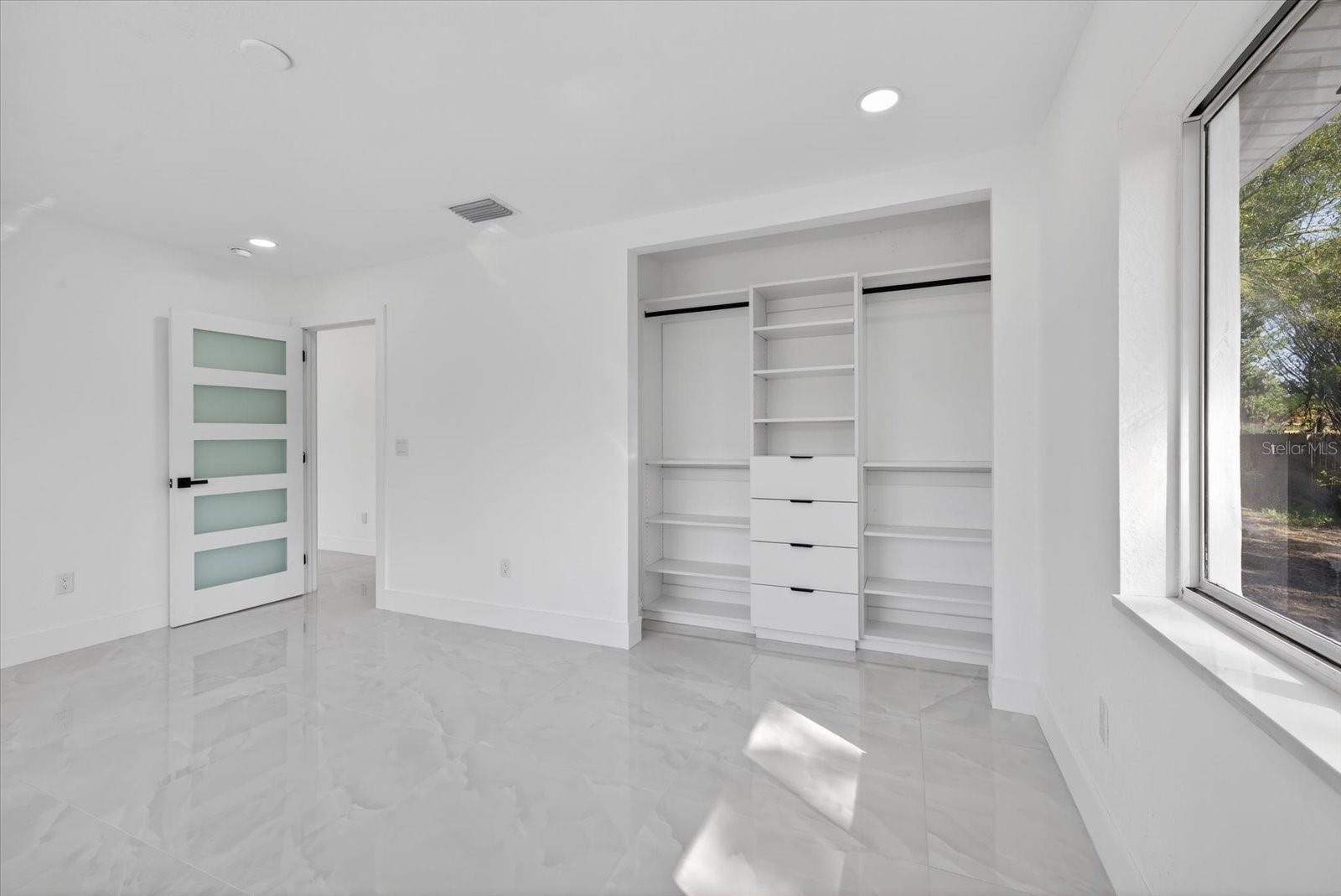 Image 22 of 50 For 17607 Rockledge Avenue