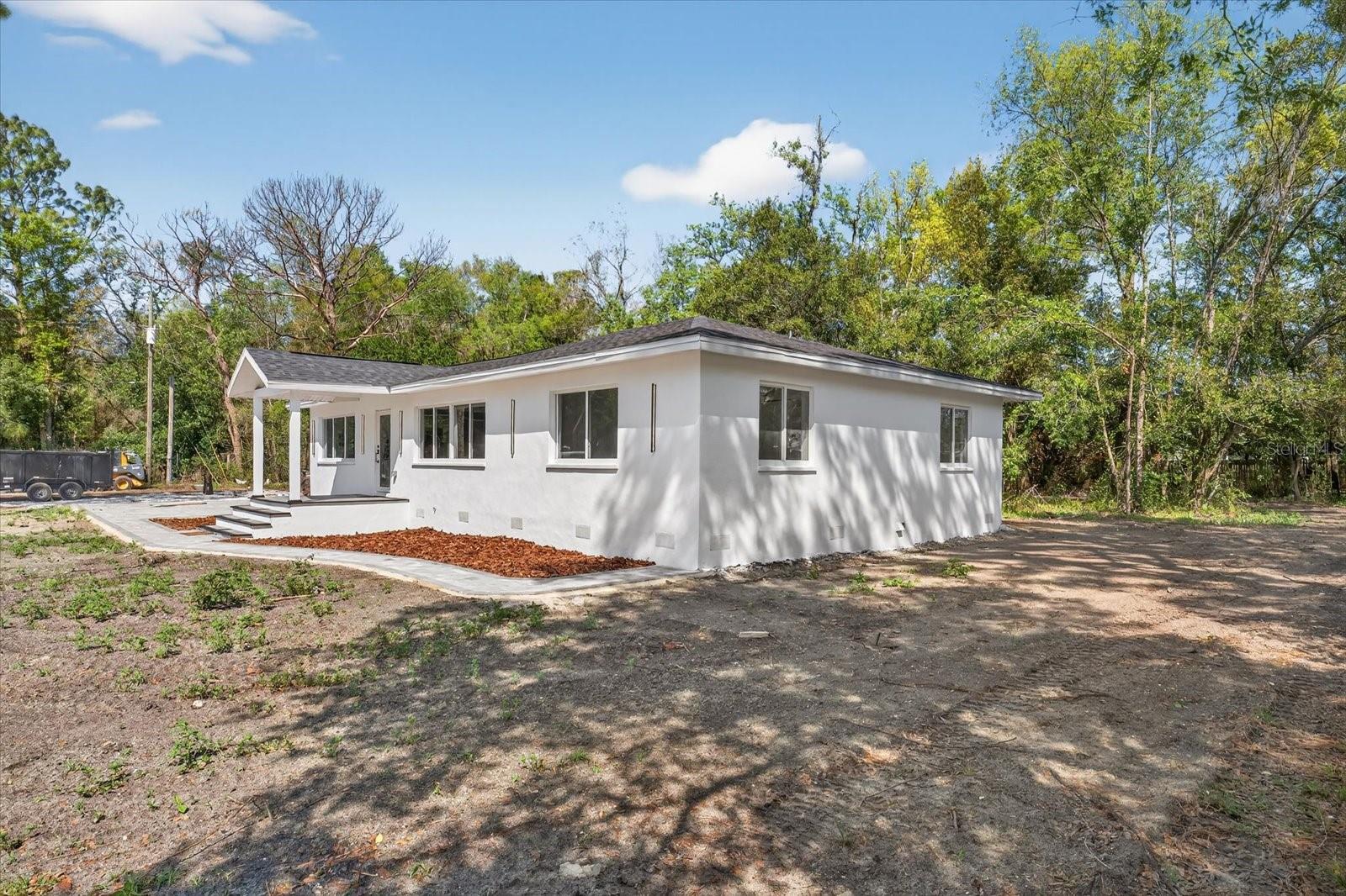 Image 27 of 50 For 17607 Rockledge Avenue