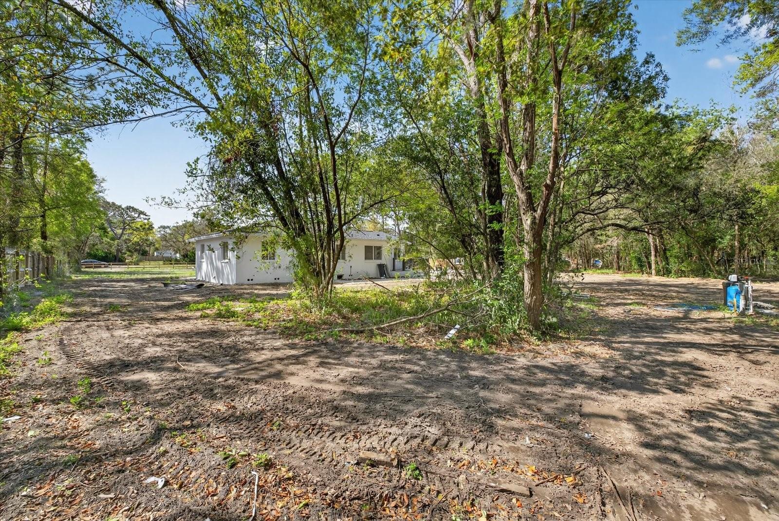 Image 46 of 50 For 17607 Rockledge Avenue