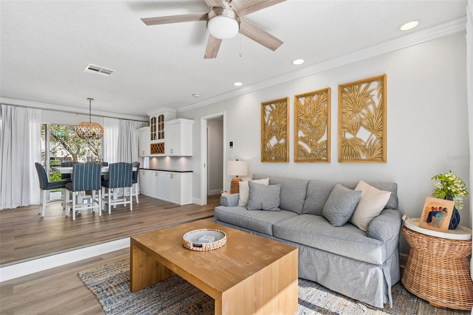 Image 11 of 85 For 311 Island Way 203