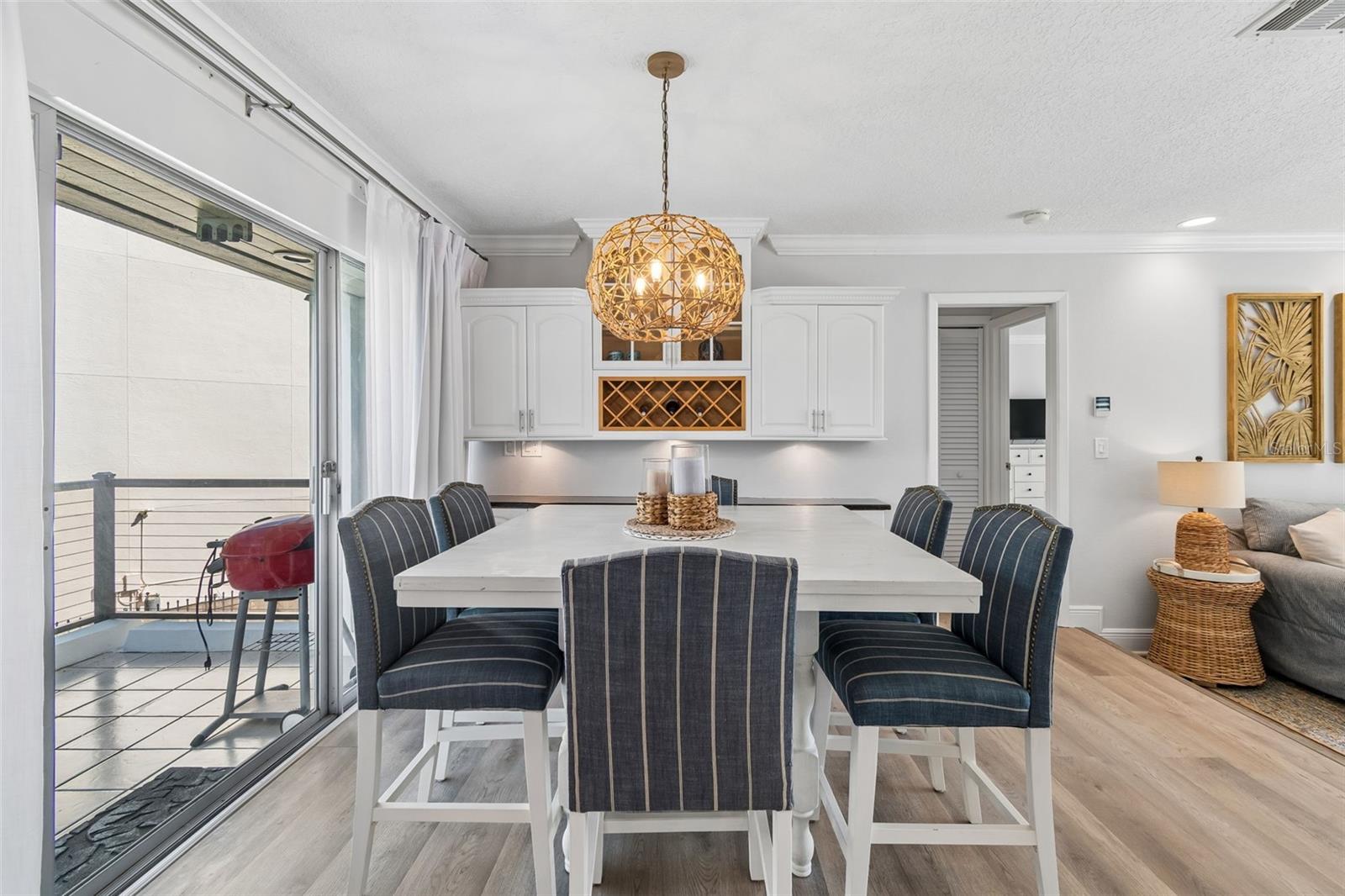 Image 15 of 85 For 311 Island Way 203