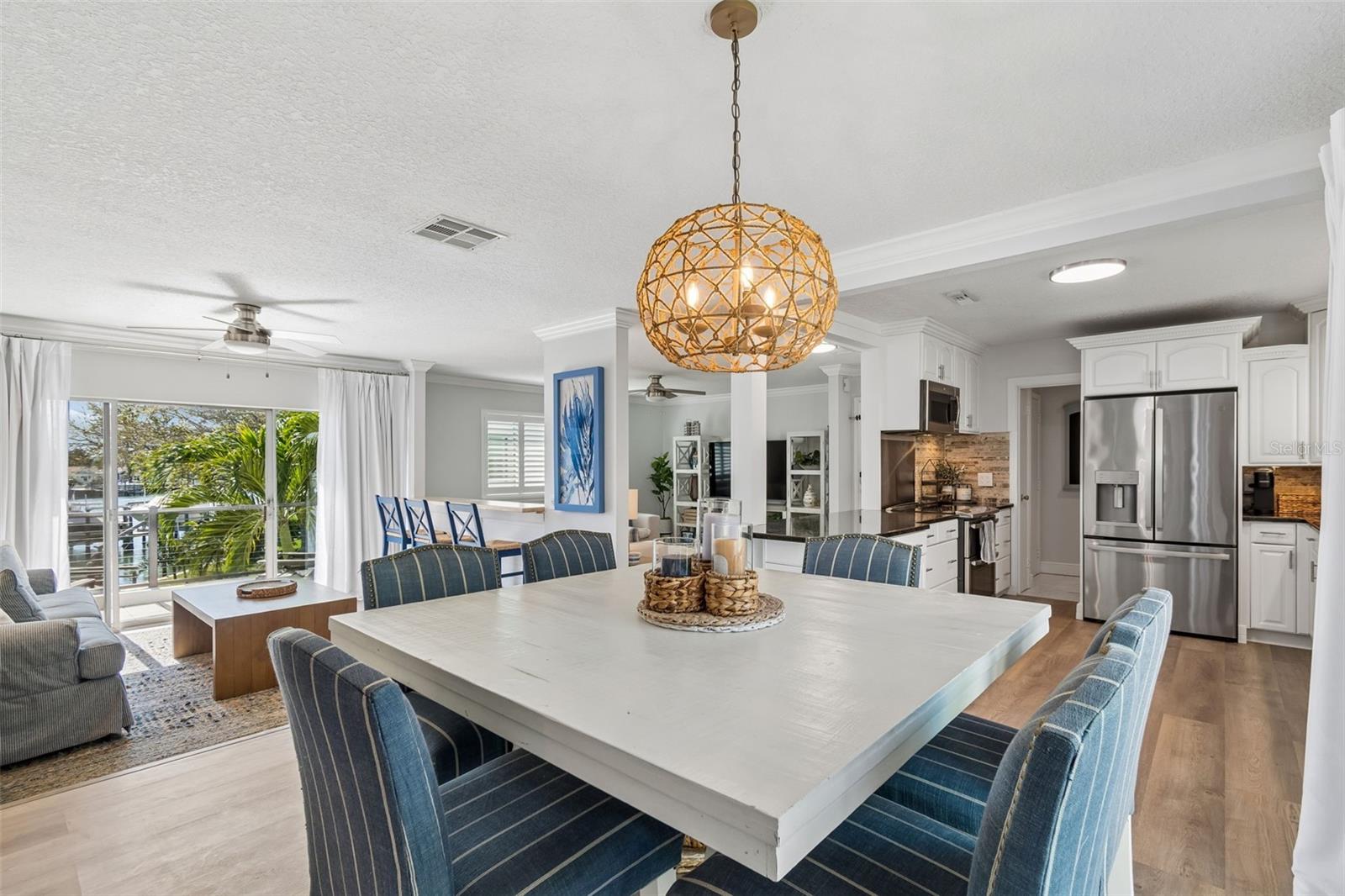 Image 16 of 85 For 311 Island Way 203