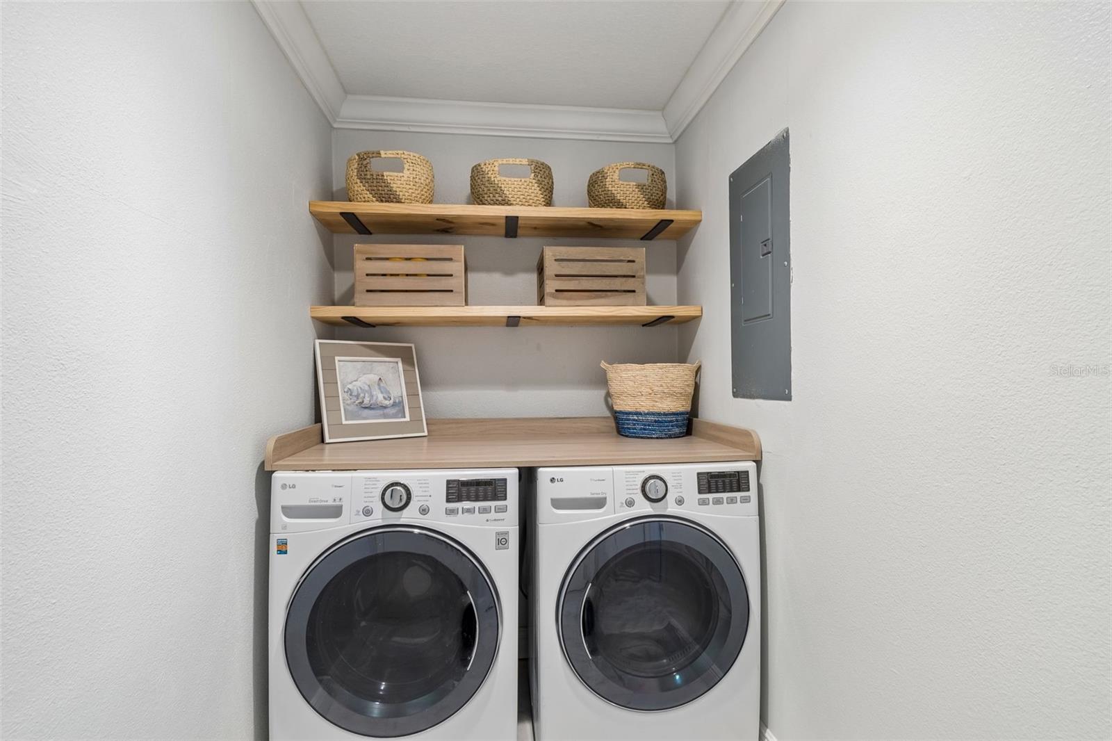 Image 28 of 85 For 311 Island Way 203