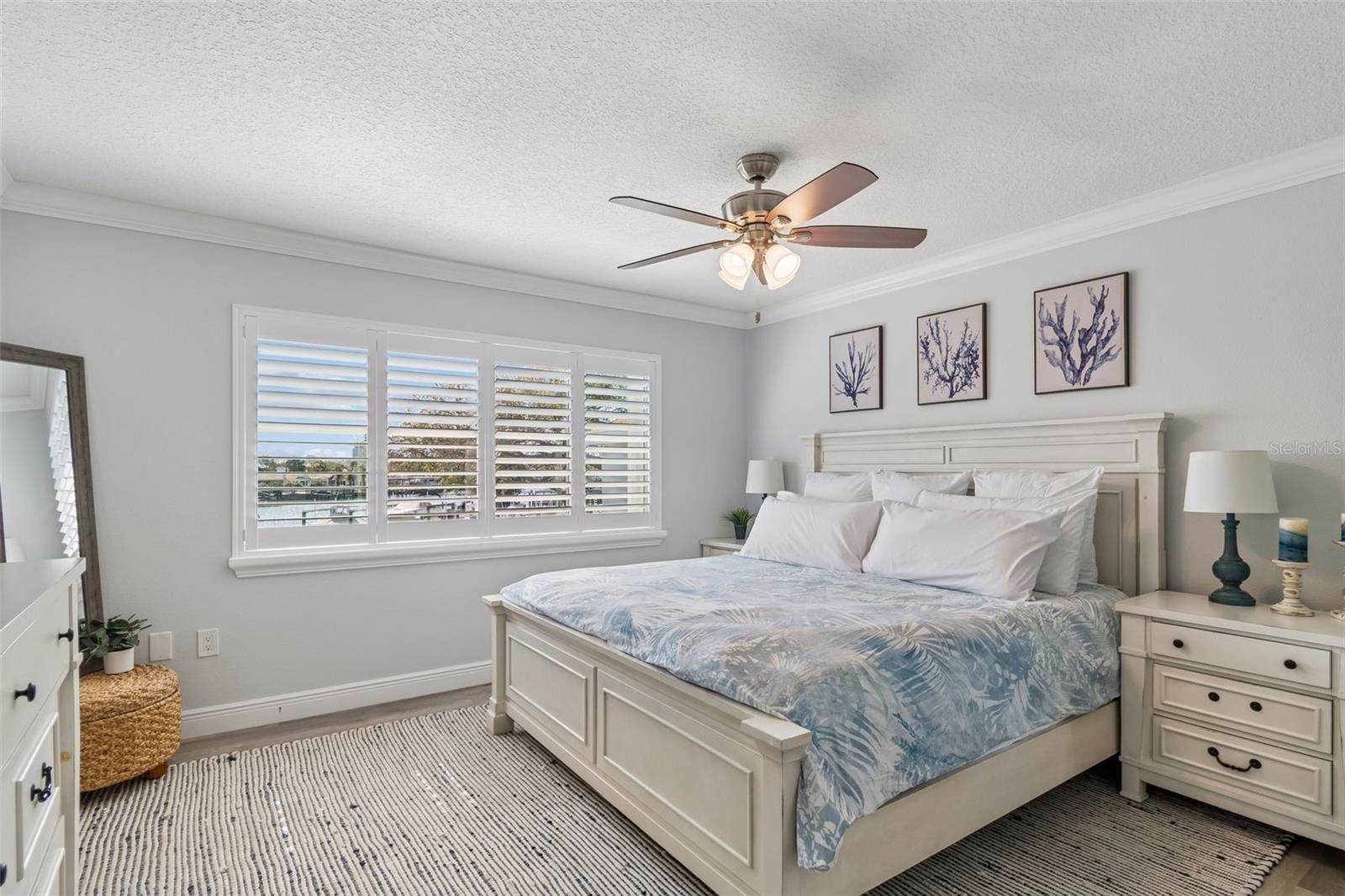 Image 36 of 85 For 311 Island Way 203