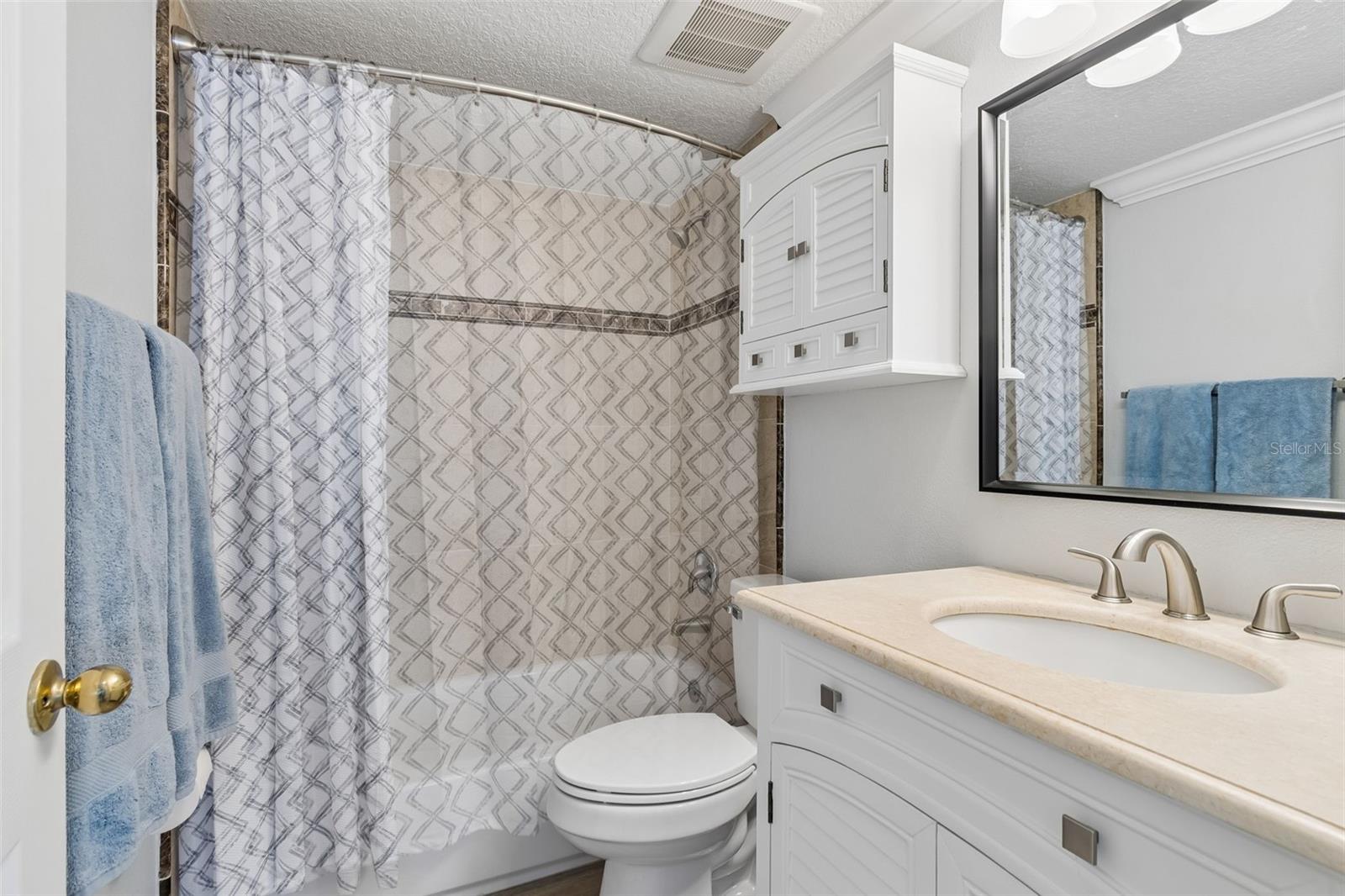 Image 42 of 85 For 311 Island Way 203