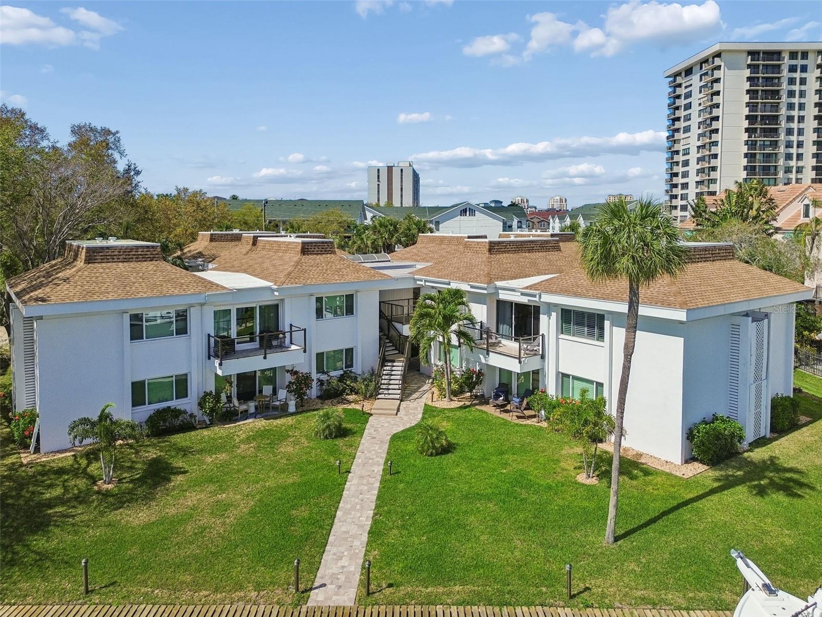 Image 47 of 85 For 311 Island Way 203