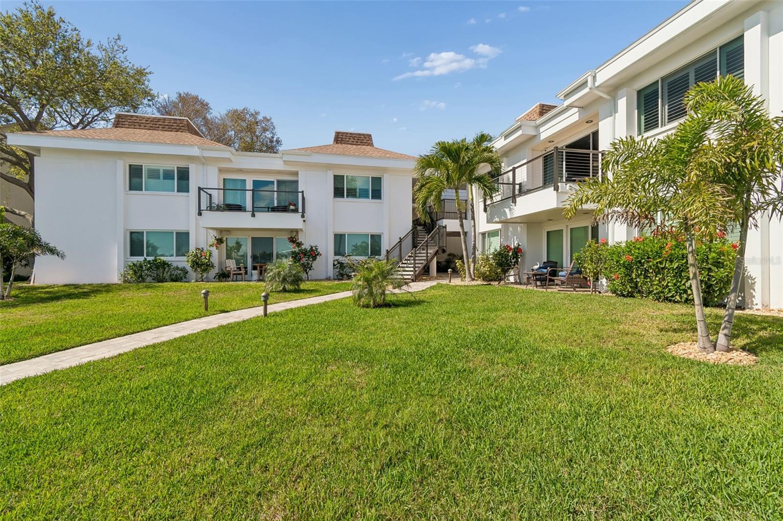 Image 49 of 85 For 311 Island Way 203