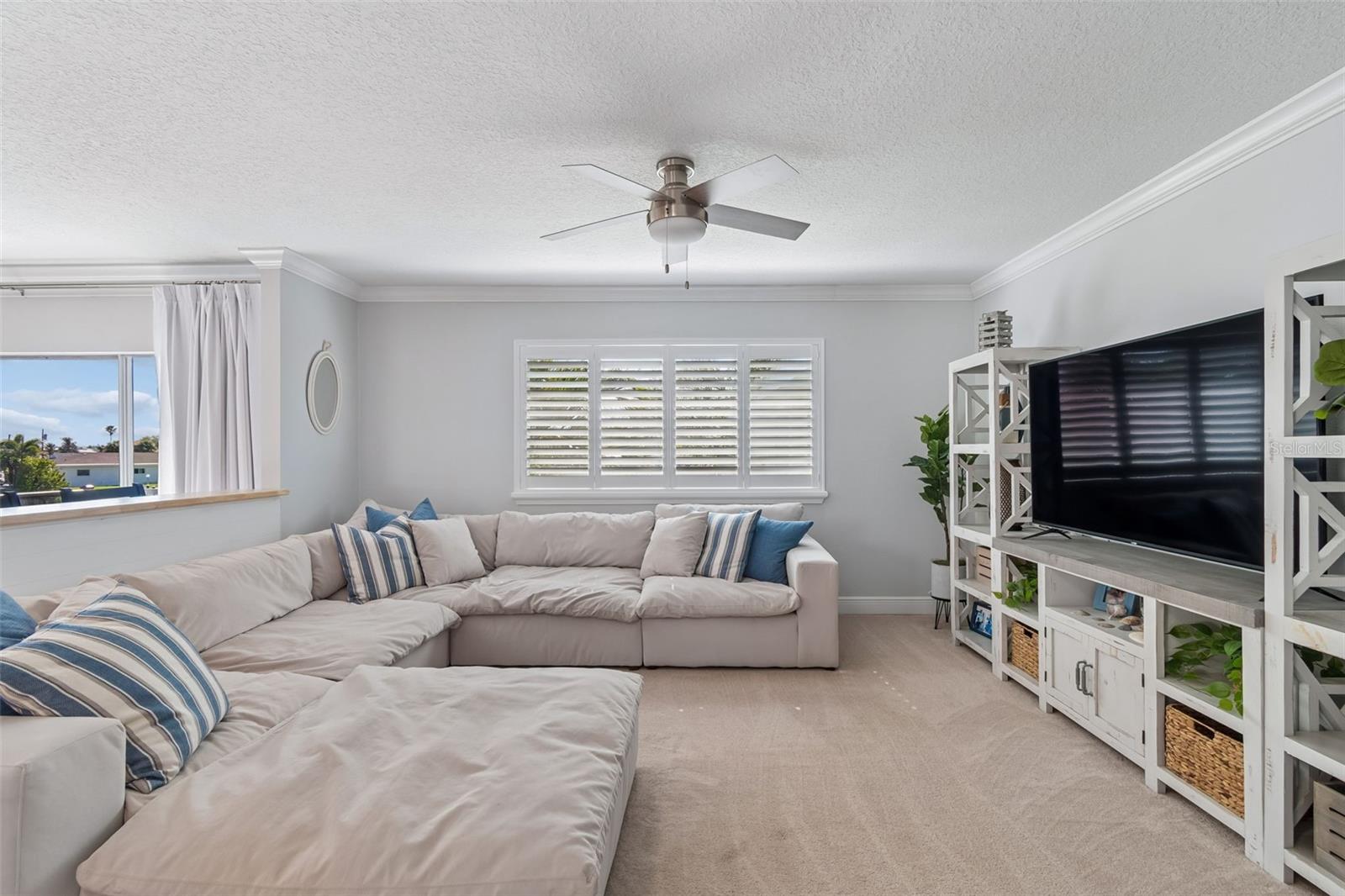 Image 7 of 85 For 311 Island Way 203