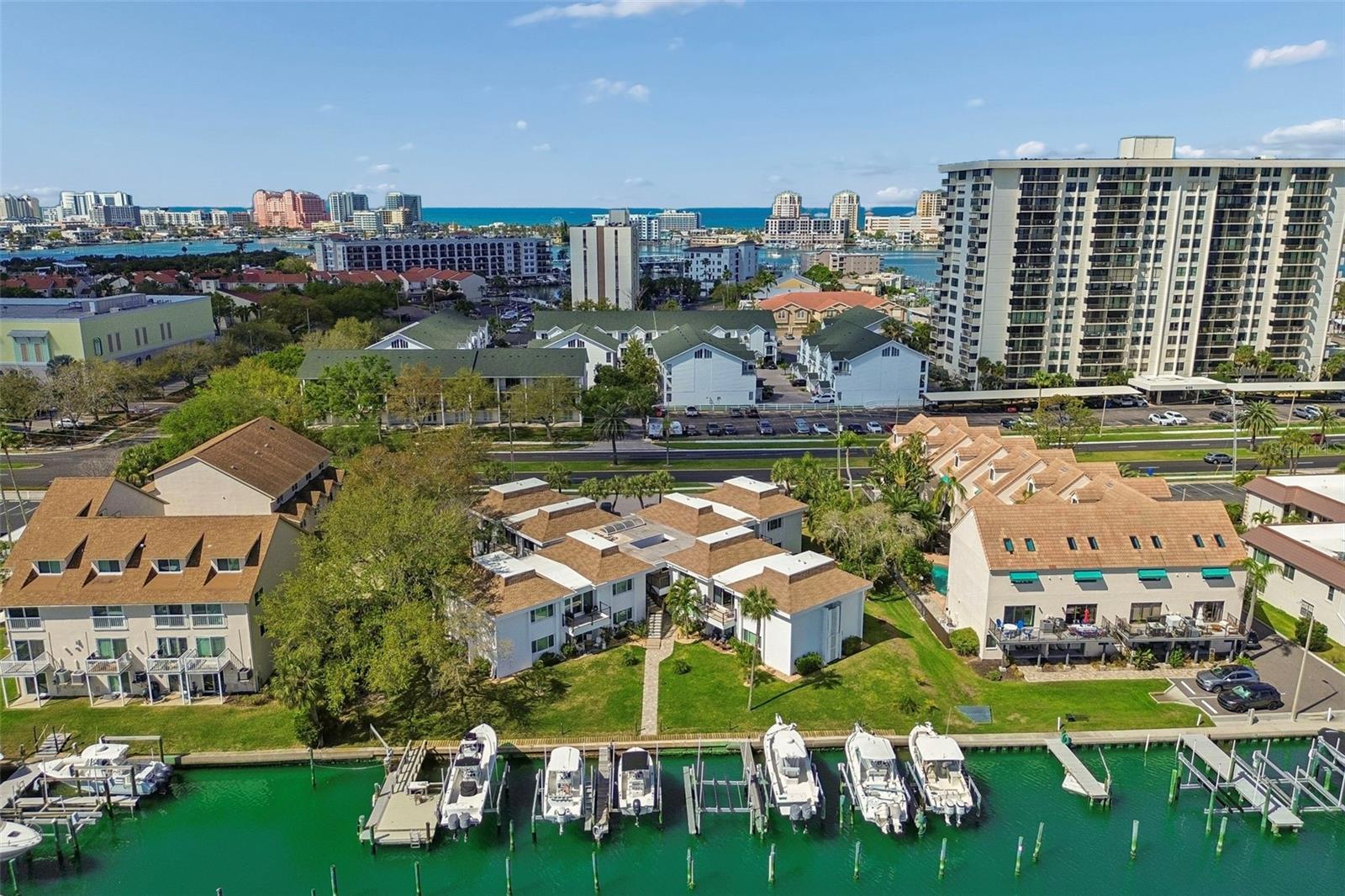 Image 70 of 85 For 311 Island Way 203