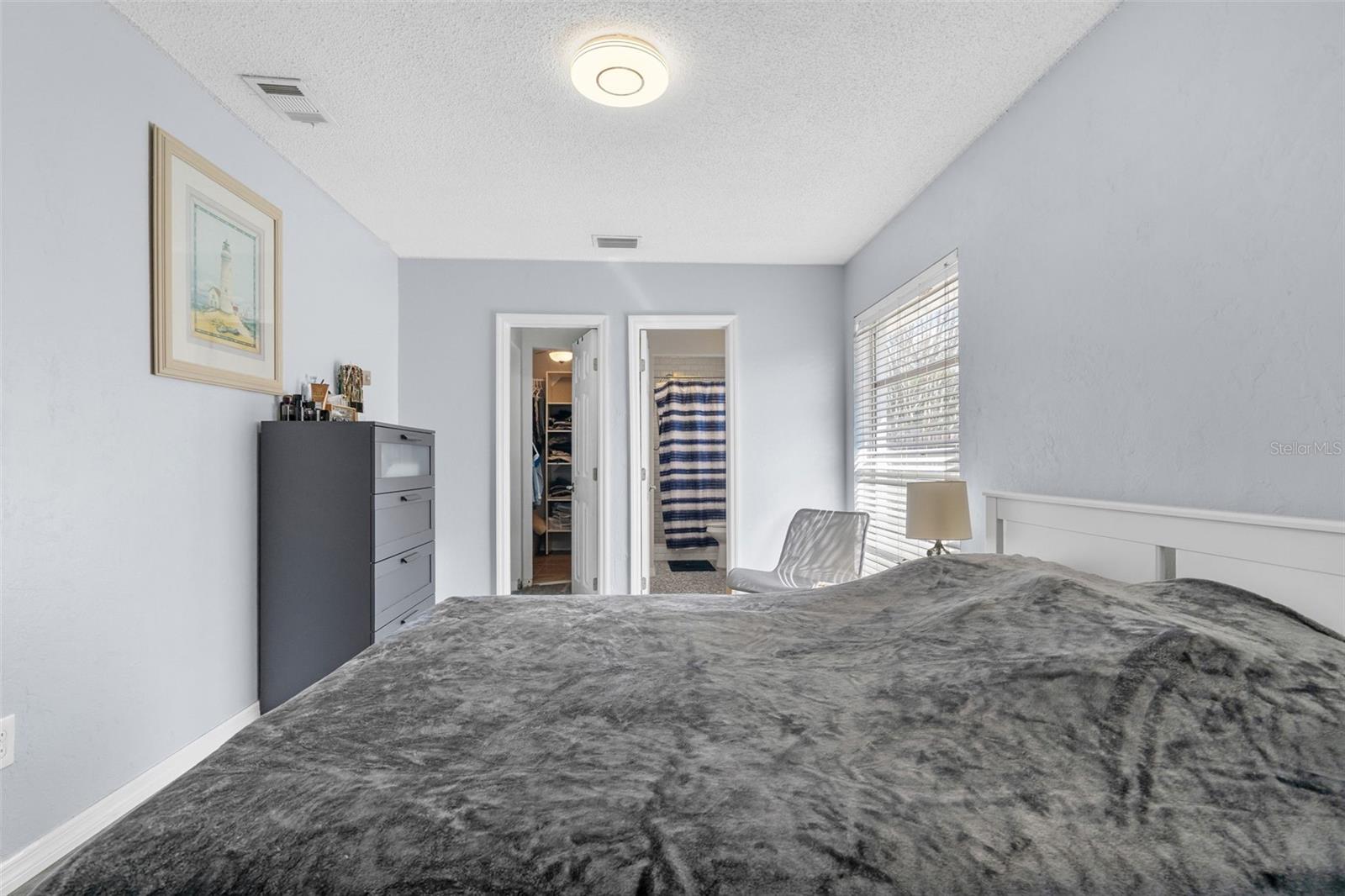 Image 22 of 38 For 128 Euclid Avenue