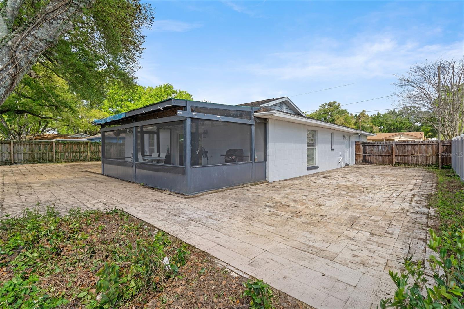 Image 30 of 38 For 128 Euclid Avenue