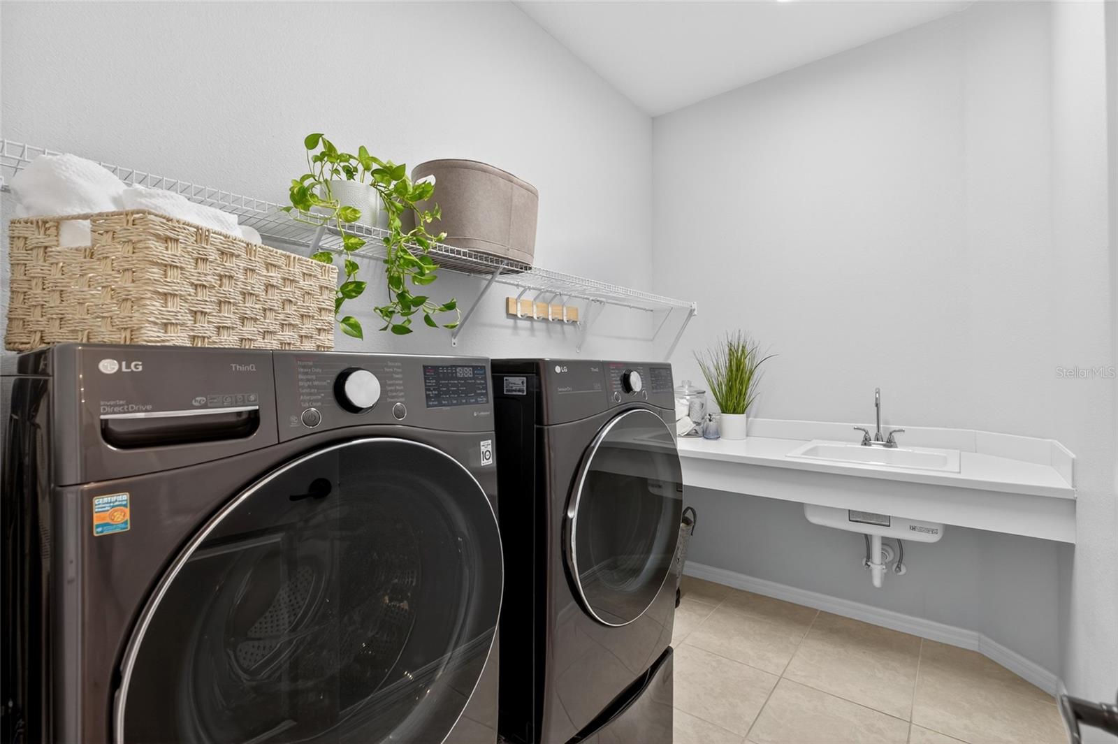 Image 44 of 84 For 3188 Brown Brocket Lane