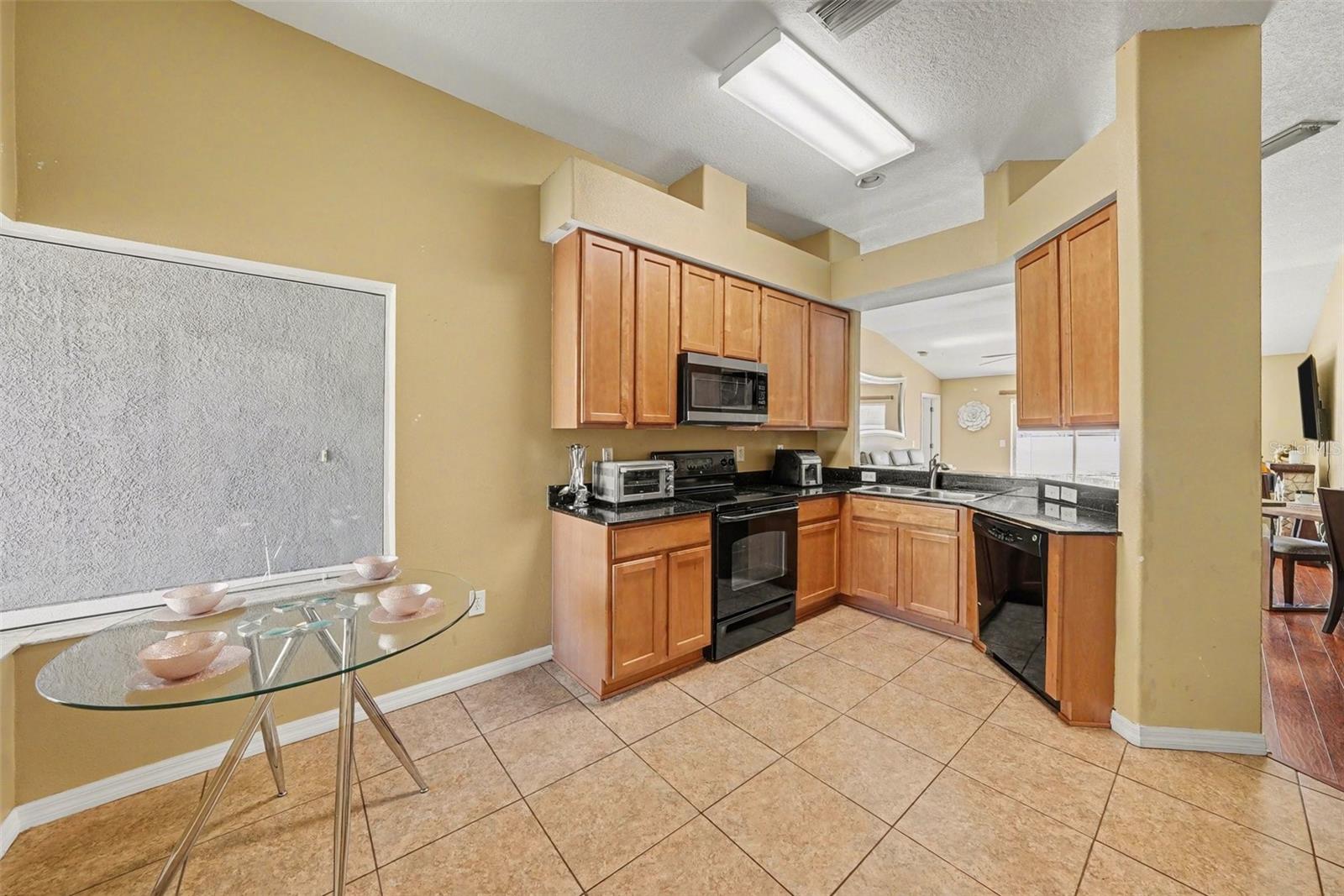 Image 10 of 30 For 12204 Luftburrow Ln