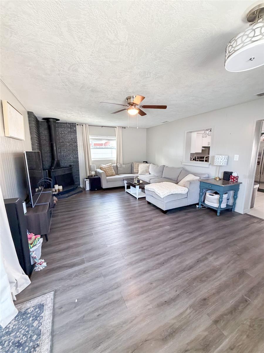 Image 10 of 27 For 2225 Nellie Street