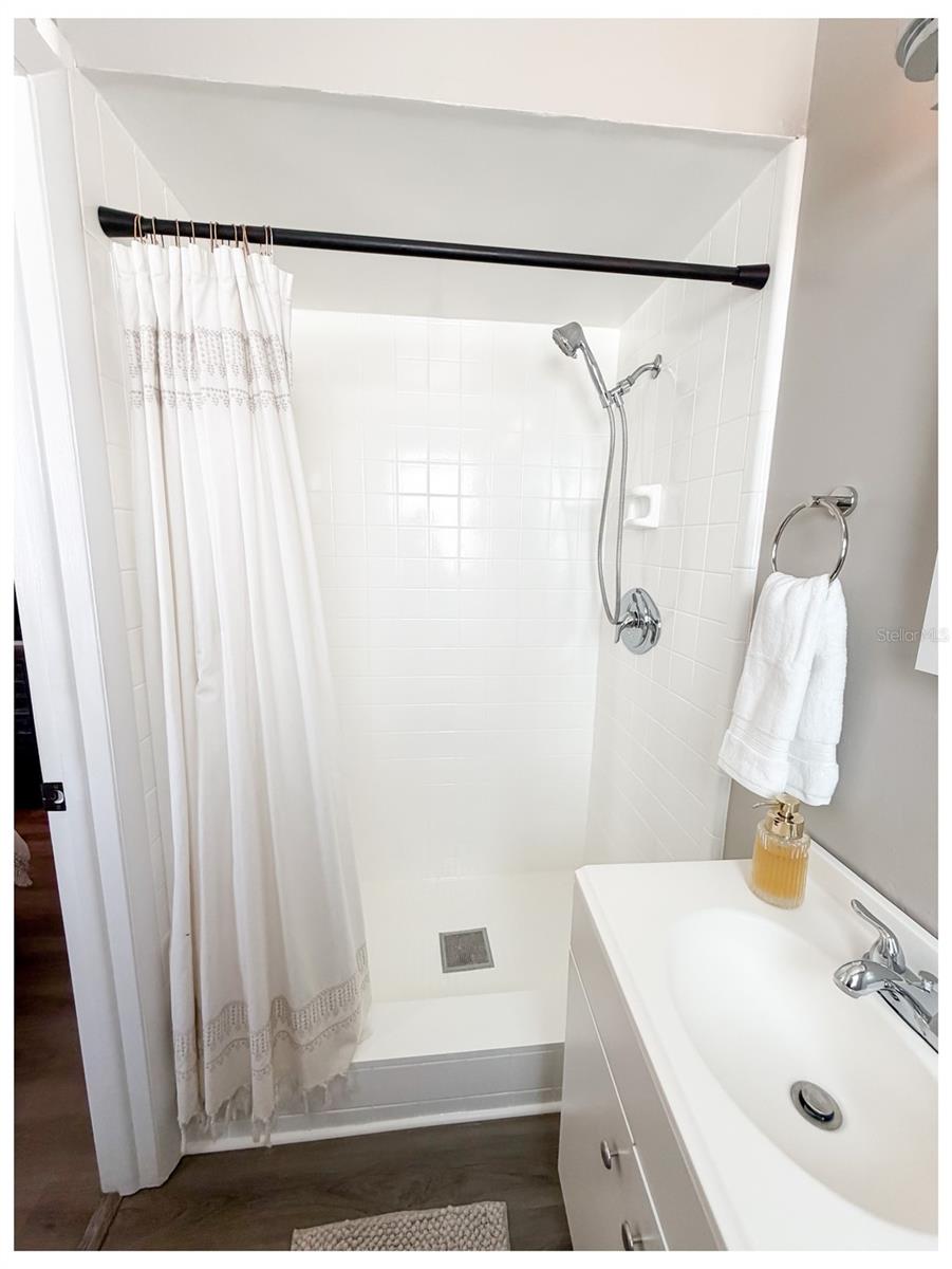 Image 19 of 27 For 2225 Nellie Street