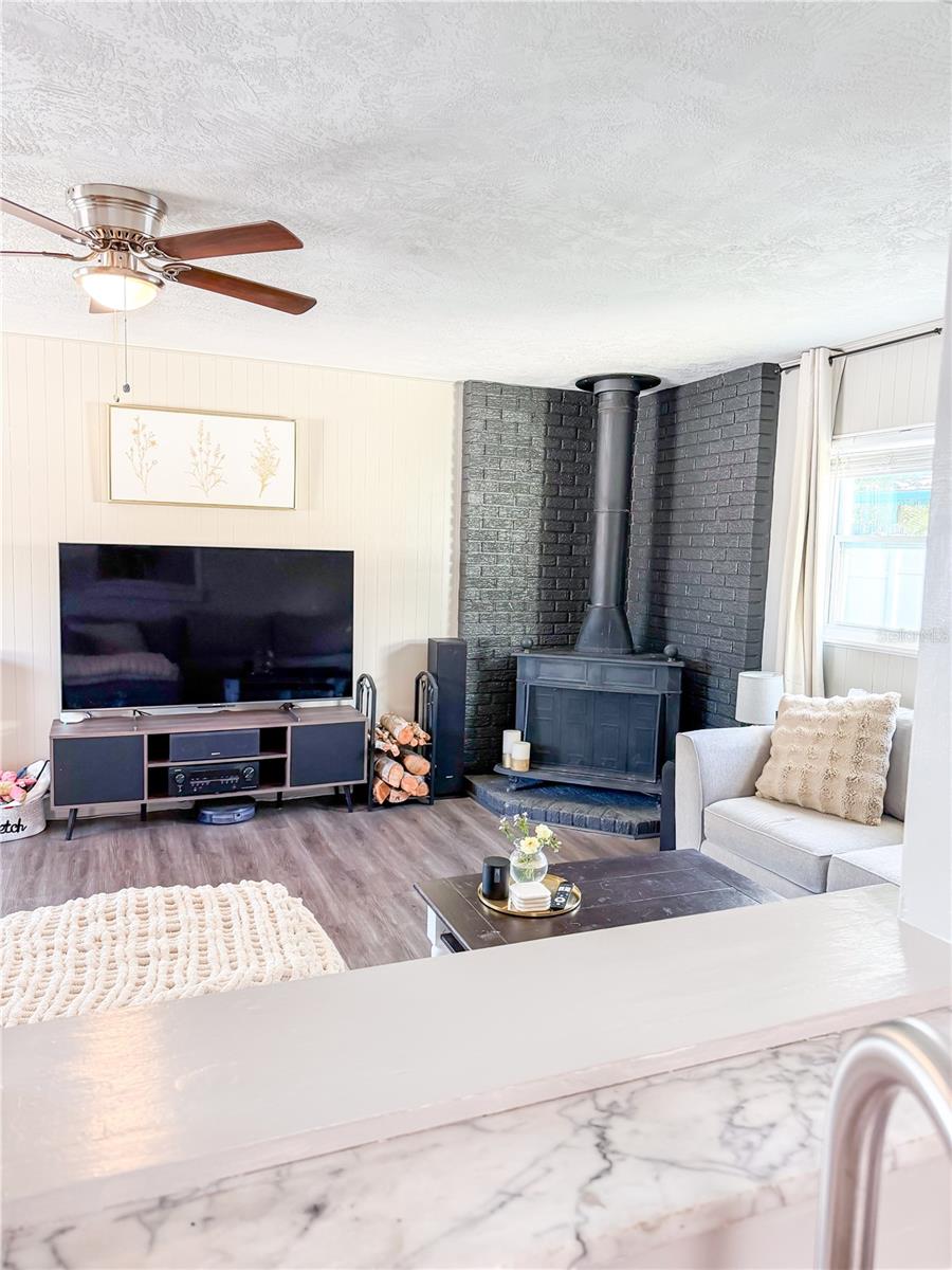 Image 9 of 27 For 2225 Nellie Street