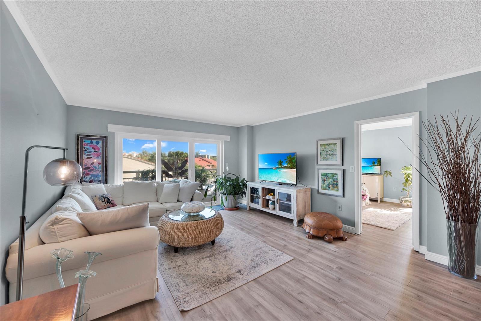 Image 4 of 30 For 4900 Brittany Drive S 301