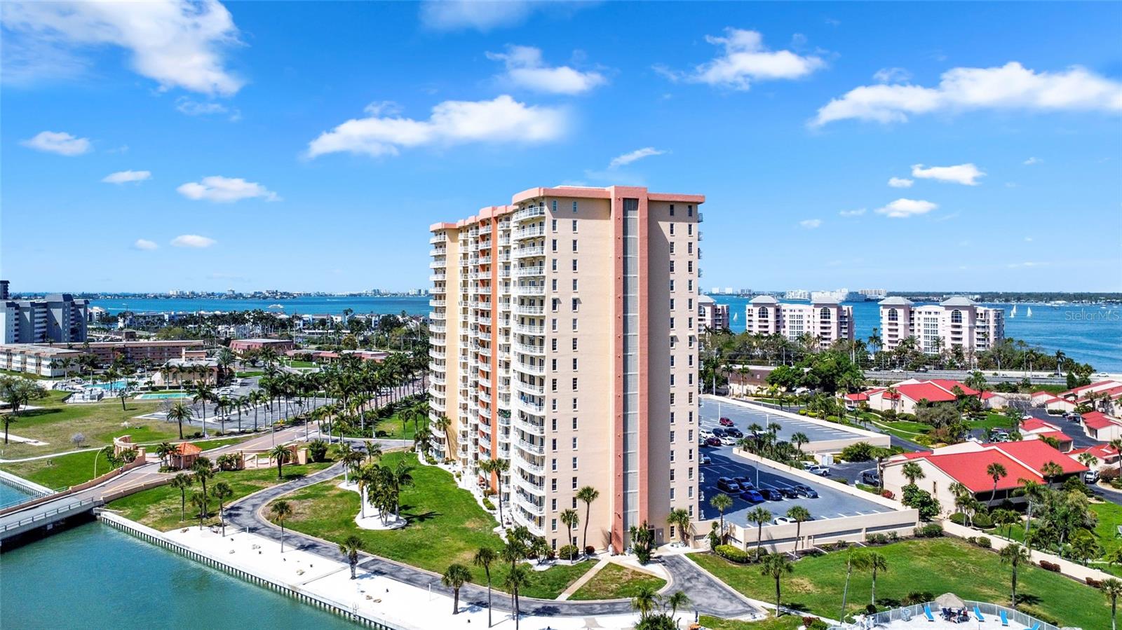 Image 6 of 30 For 4900 Brittany Drive S 301