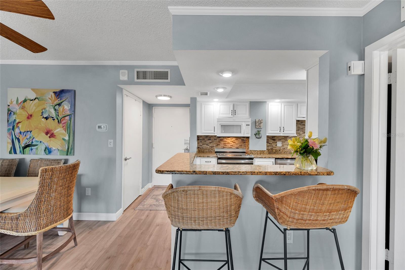 Image 8 of 30 For 4900 Brittany Drive S 301