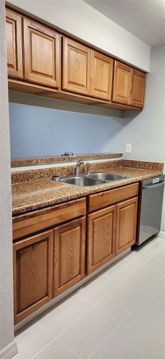 Image 9 of 45 For 3455 Countryside Boulevard 92