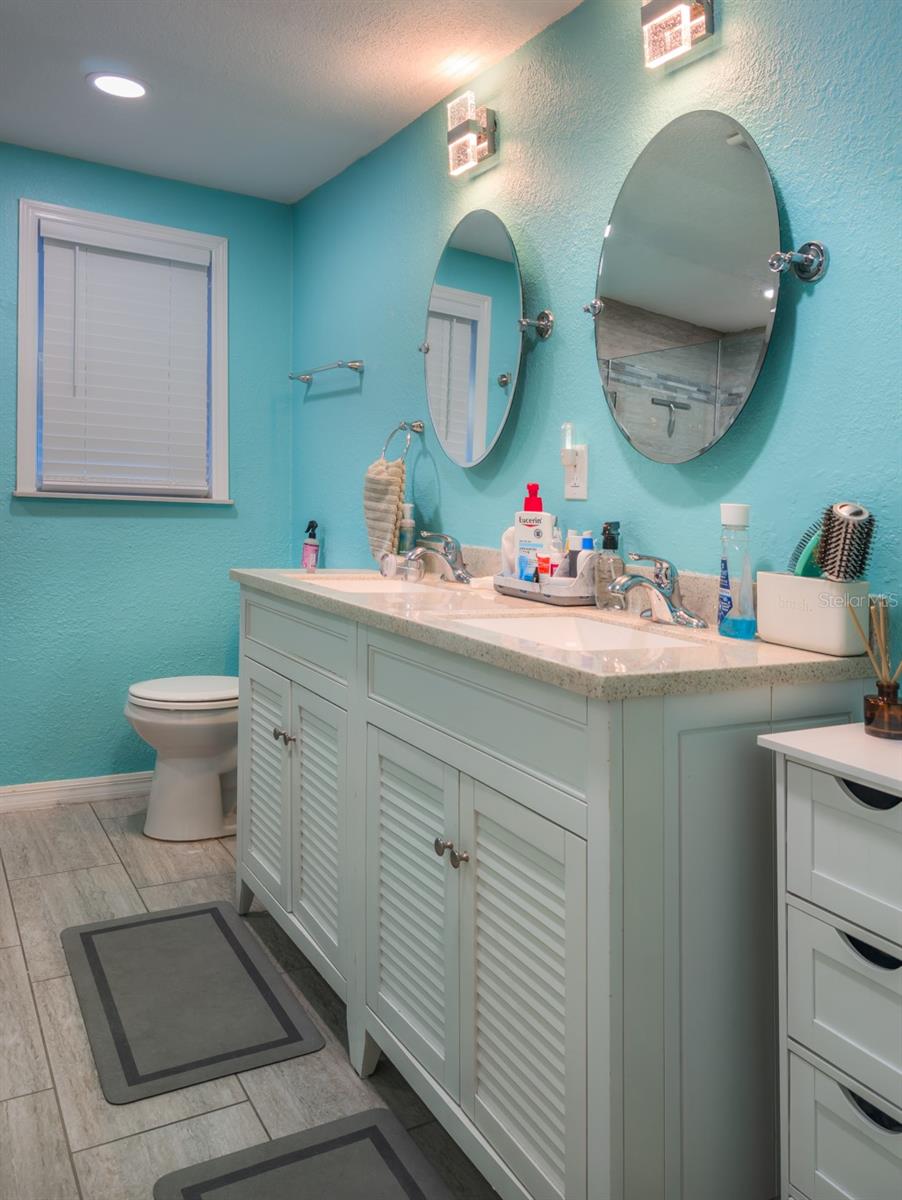 Image 32 of 66 For 9436 Palm Avenue