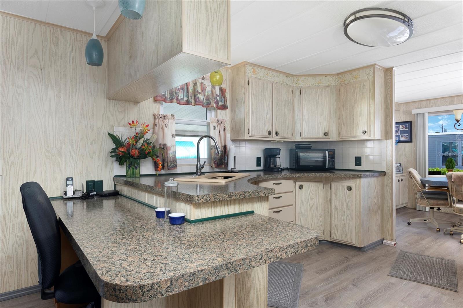 Image 8 of 35 For 34236 Canal Drive N 236