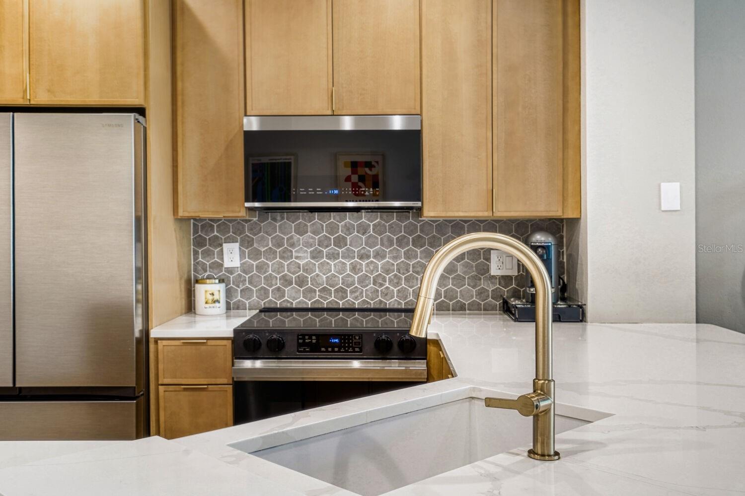 Image 6 of 19 For 636 Arbor Lake Lane