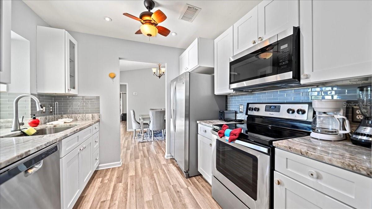 Image 14 of 30 For 11195 Seabreeze Avenue