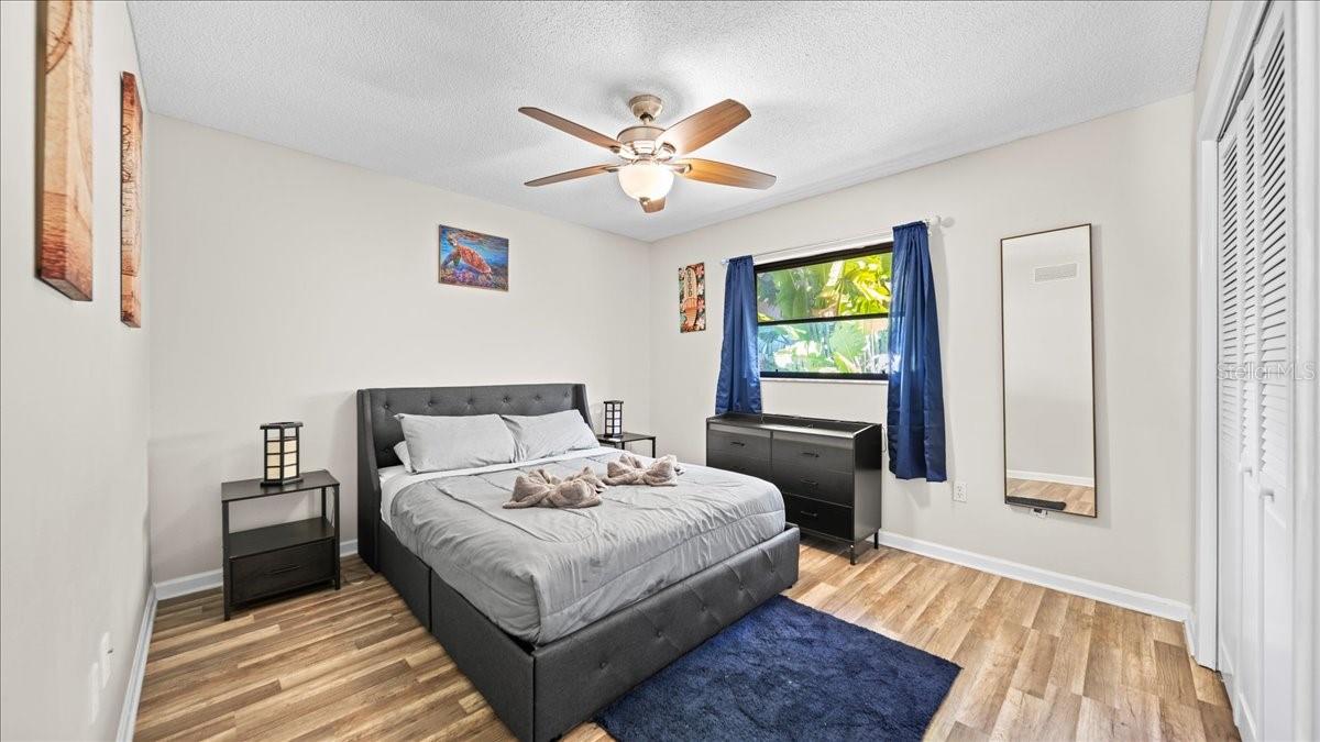 Image 20 of 30 For 11195 Seabreeze Avenue