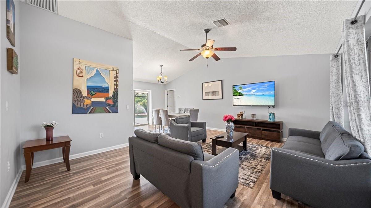 Image 5 of 30 For 11195 Seabreeze Avenue