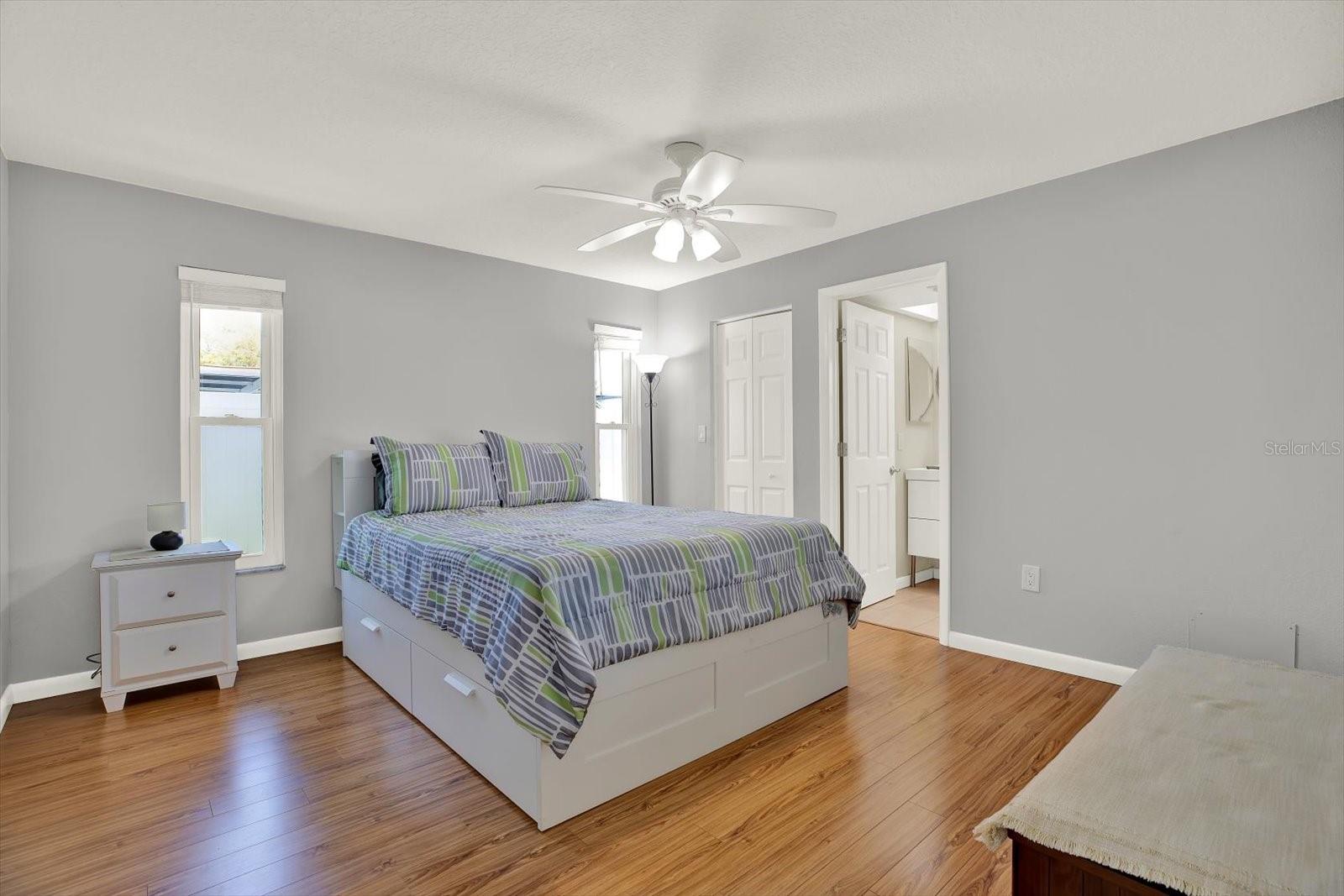 Image 11 of 32 For 12134 96th Place