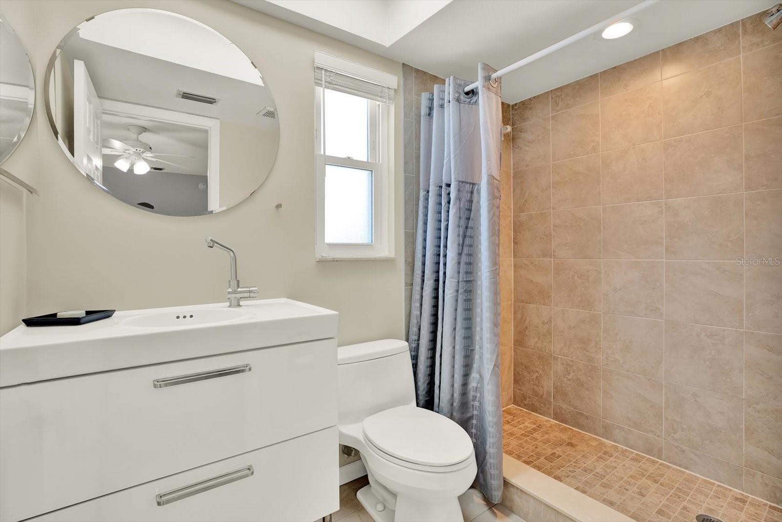 Image 13 of 32 For 12134 96th Place