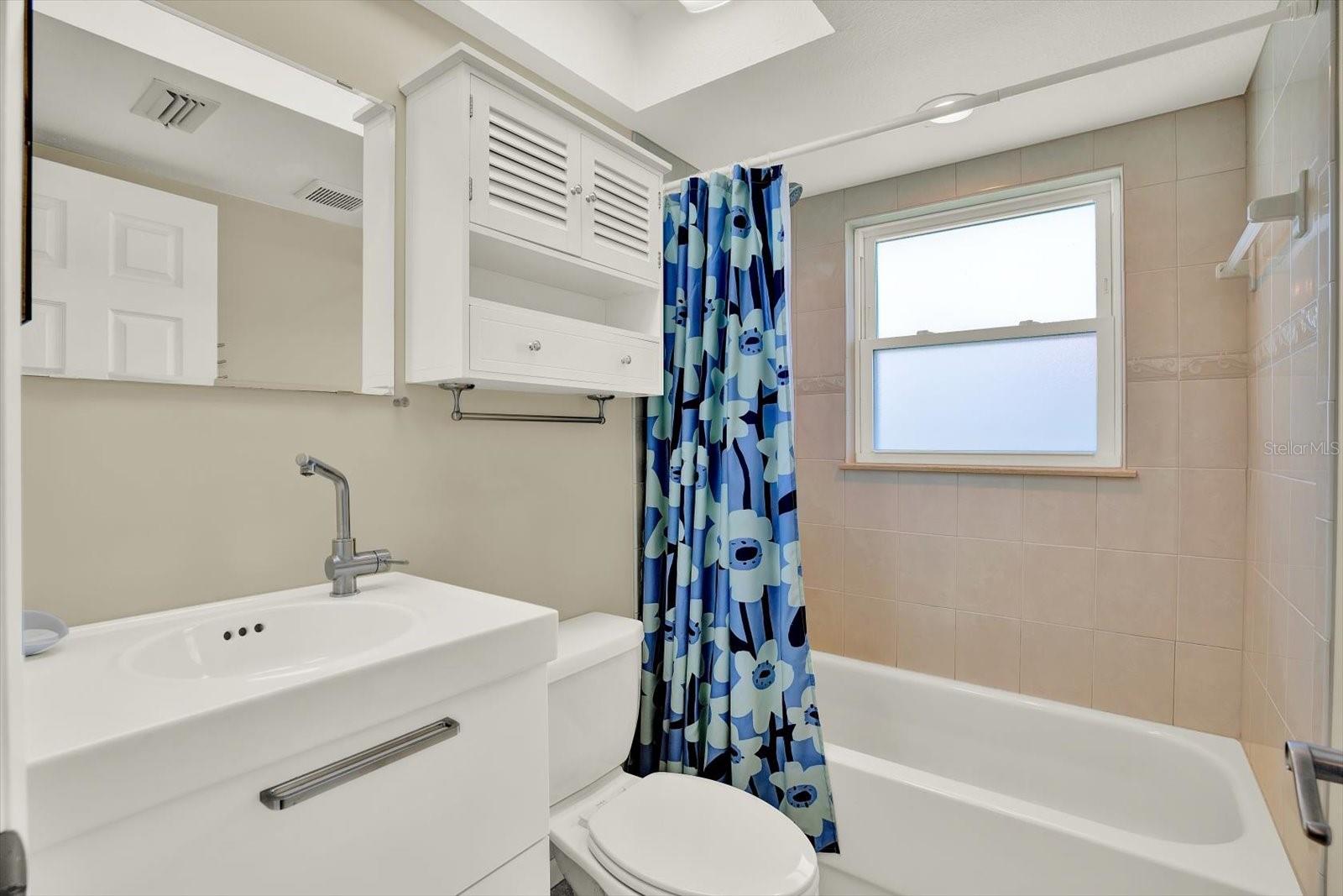 Image 16 of 32 For 12134 96th Place