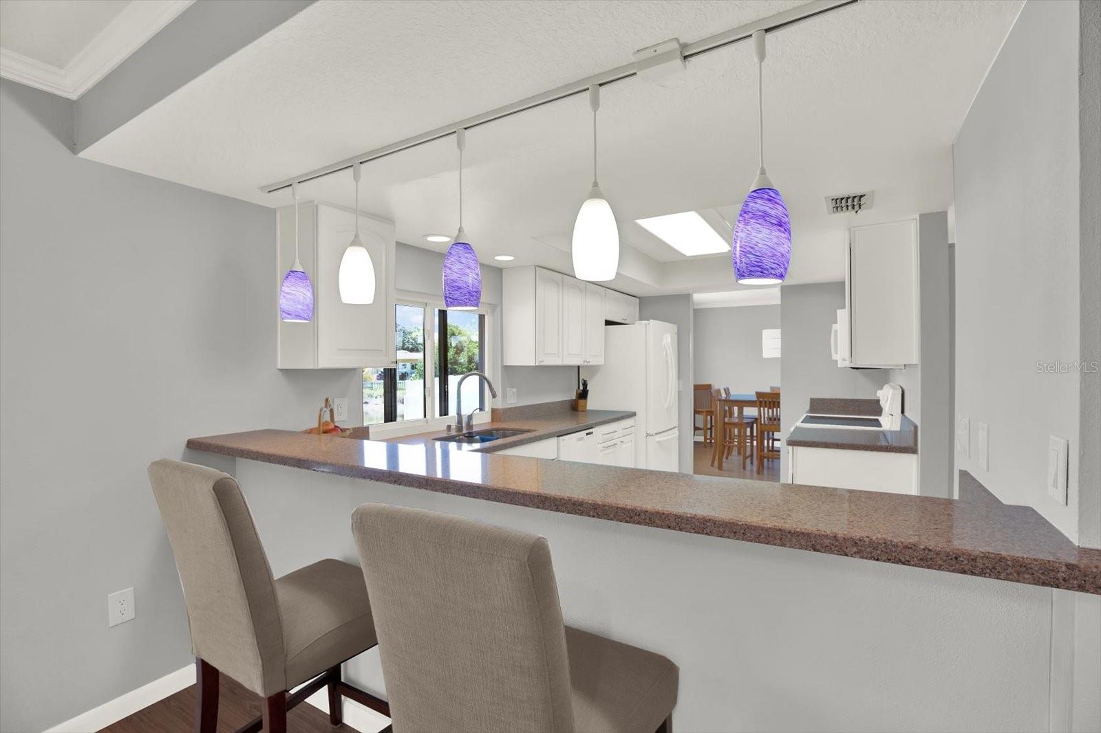 Image 3 of 32 For 12134 96th Place