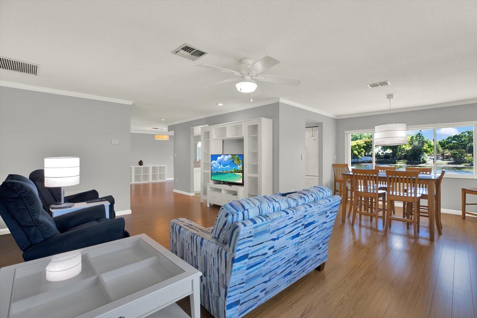 Image 7 of 32 For 12134 96th Place