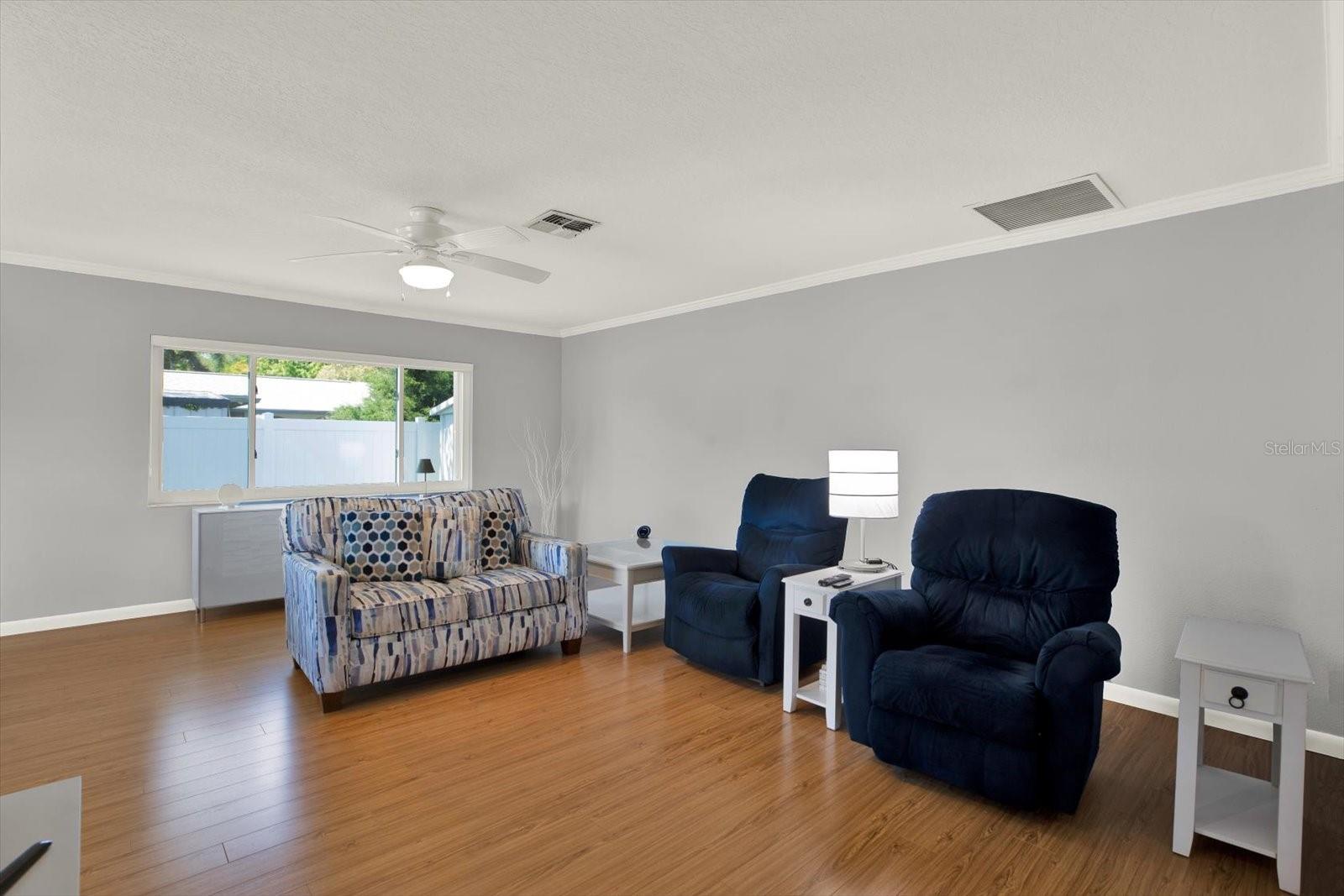 Image 8 of 32 For 12134 96th Place