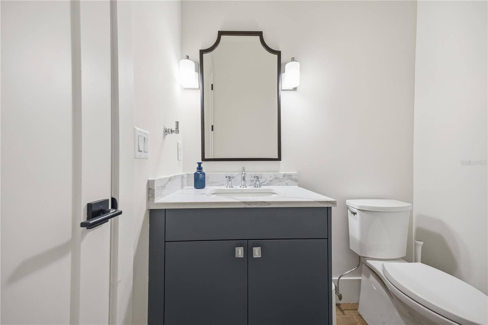 Image 31 of 56 For 3611 Barcelona Street